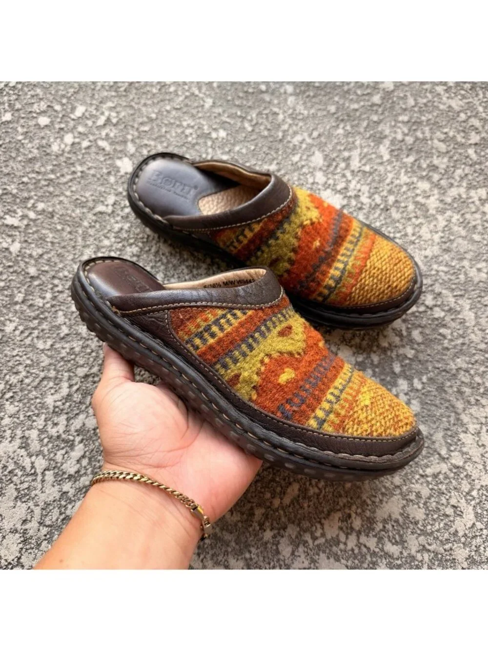 Born Womens Clogs shoes Size 6 Wool Leather Handmade Guc Print Y2K Vintage
